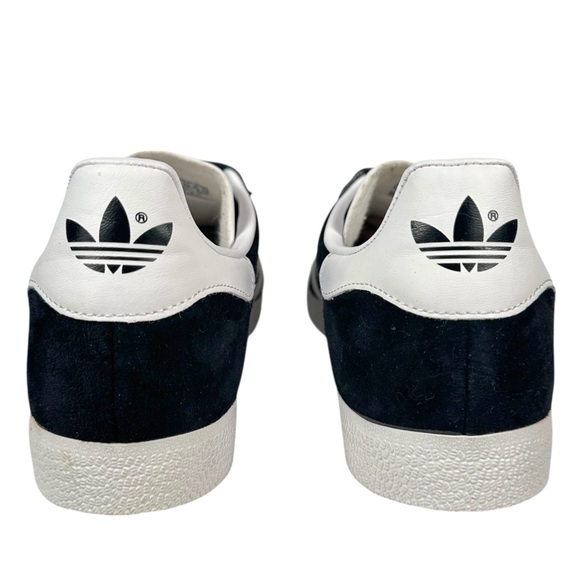 ADIDAS Gazelle Classic Shoes in Iconic Core Black / White / Gold Metallic - Picture 12 of 13